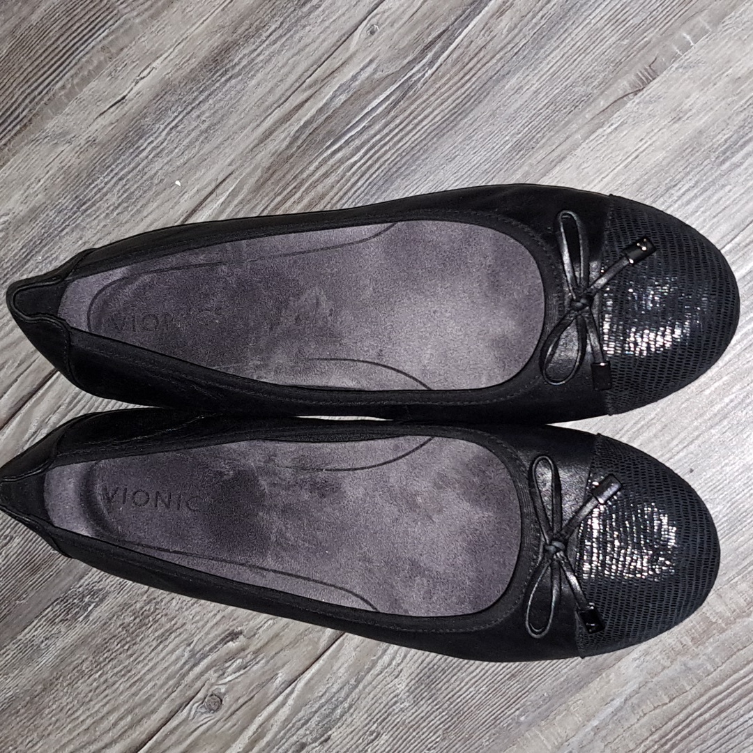 Vionic 11 Flats